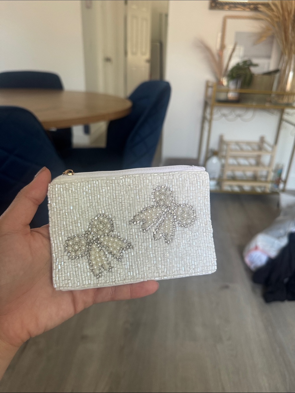 Beaded White Bow Zip Pouch Wallet